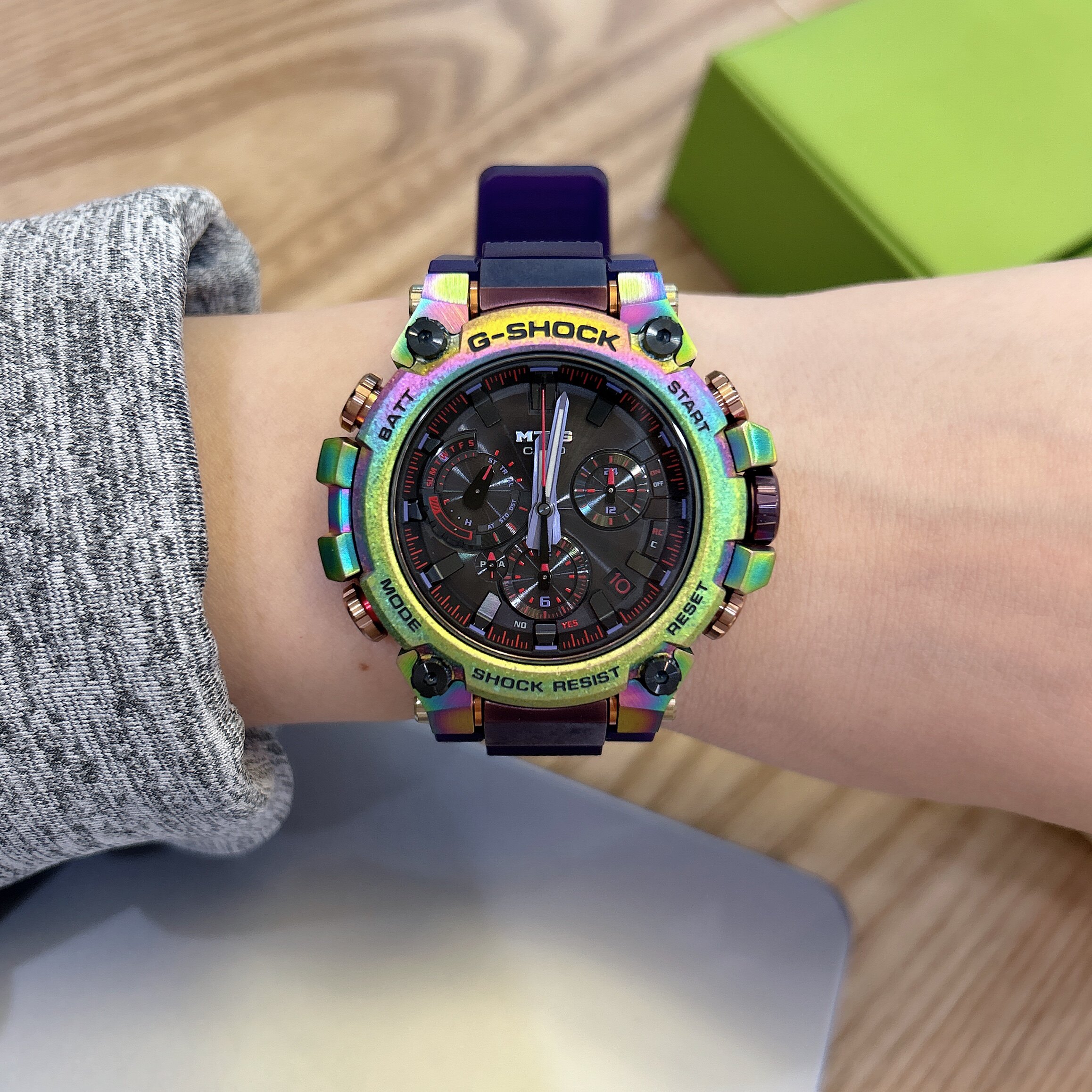 卡西欧g-shock极光彩虹圈做旧限量款运动手表男mtg-b3000prb-1a
