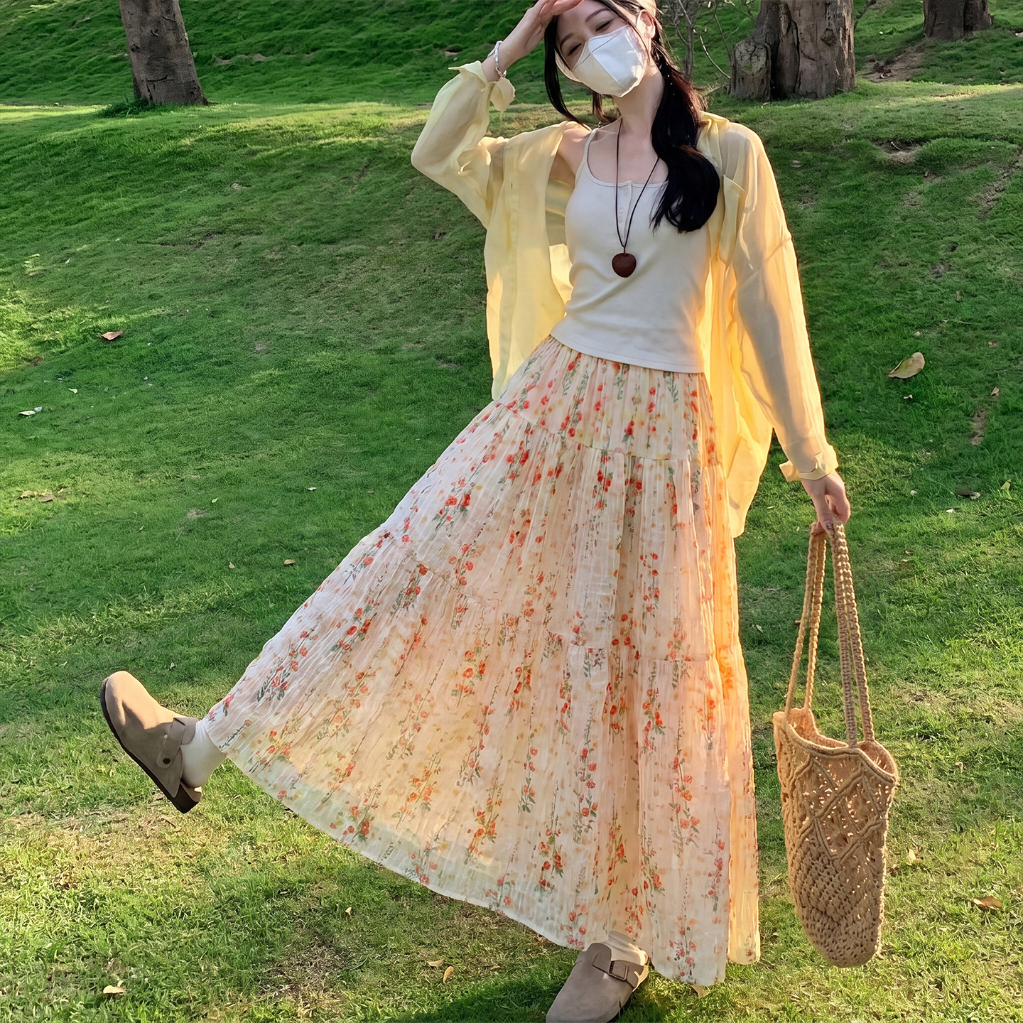 甜妹风粉白小碎花蛋糕半裙女2026新款韩系高腰百搭雪纺a字半身裙