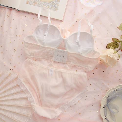 日系萝莉软妹小胸聚拢网纱文胸