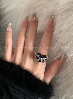 辣妹朋克个性爱心荆棘戒指食指戒