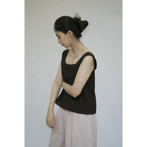 life portrait | 中式侍女结构背心香云纱薯莨染真丝宽边吊带