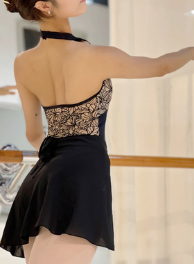 黑色挂脖芭蕾舞服女蕾丝拼接露背练功服短裙舞蹈形体服高跨体服