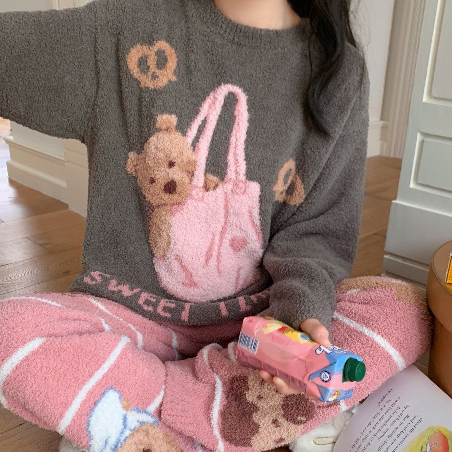 梨花家口袋小熊可爱卡通软绵绵睡衣女秋冬宽松套头家居服半边绒