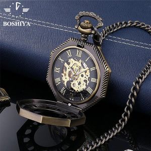 经典复古镂空罗马数字面机械怀表