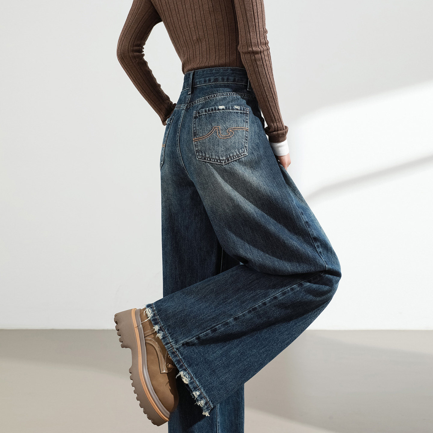 复古毛边阔腿牛仔裤女2025秋季新款高腰宽松显瘦慵懒风直筒拖地裤,女装/女士精品,牛仔裤,淘宝优惠券,粉丝福利购,淘宝优惠卷