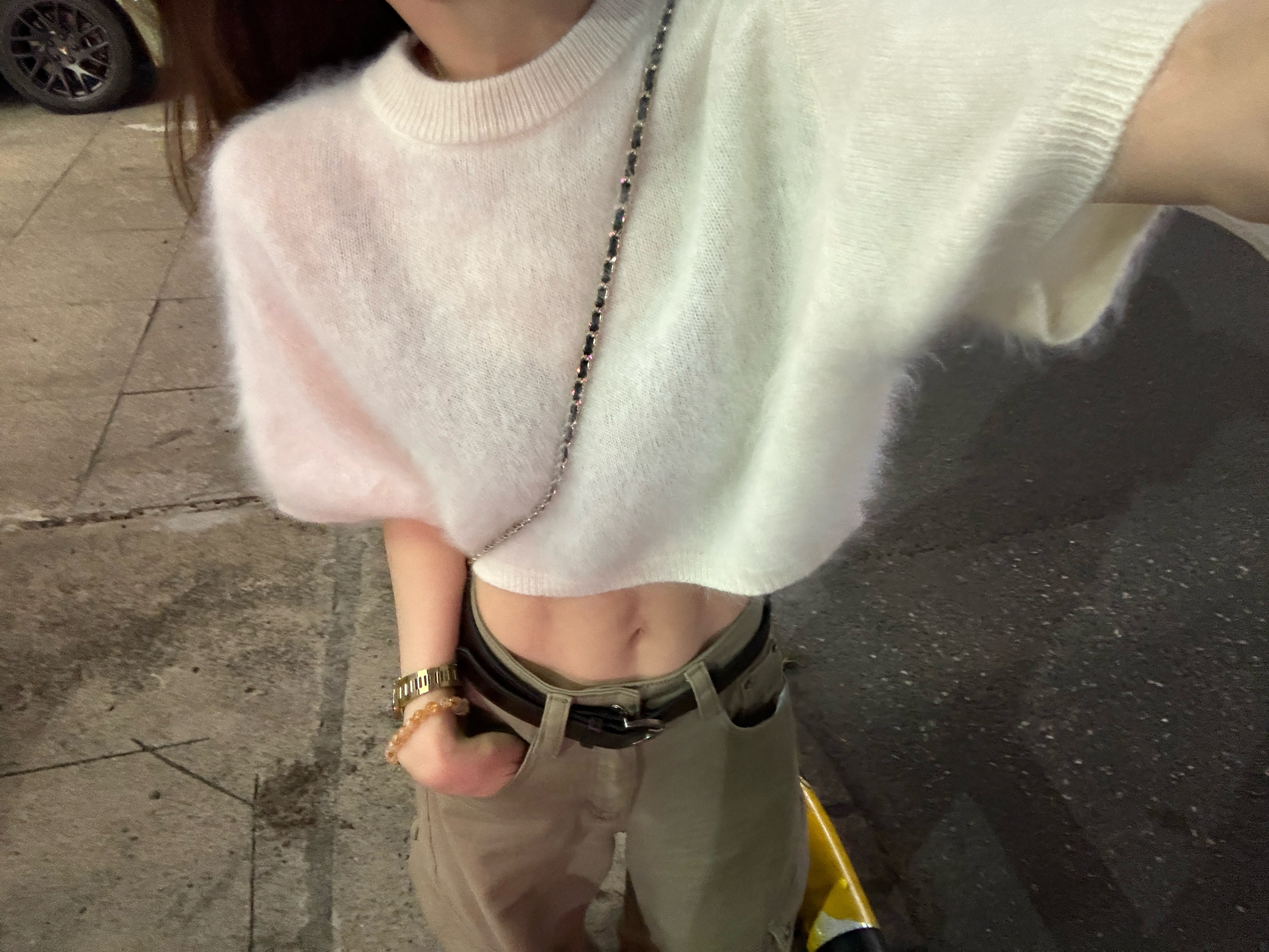 2026秋季新款韩版小短款绵羊毛针织女宽松显瘦百搭白色短袖毛衣潮
