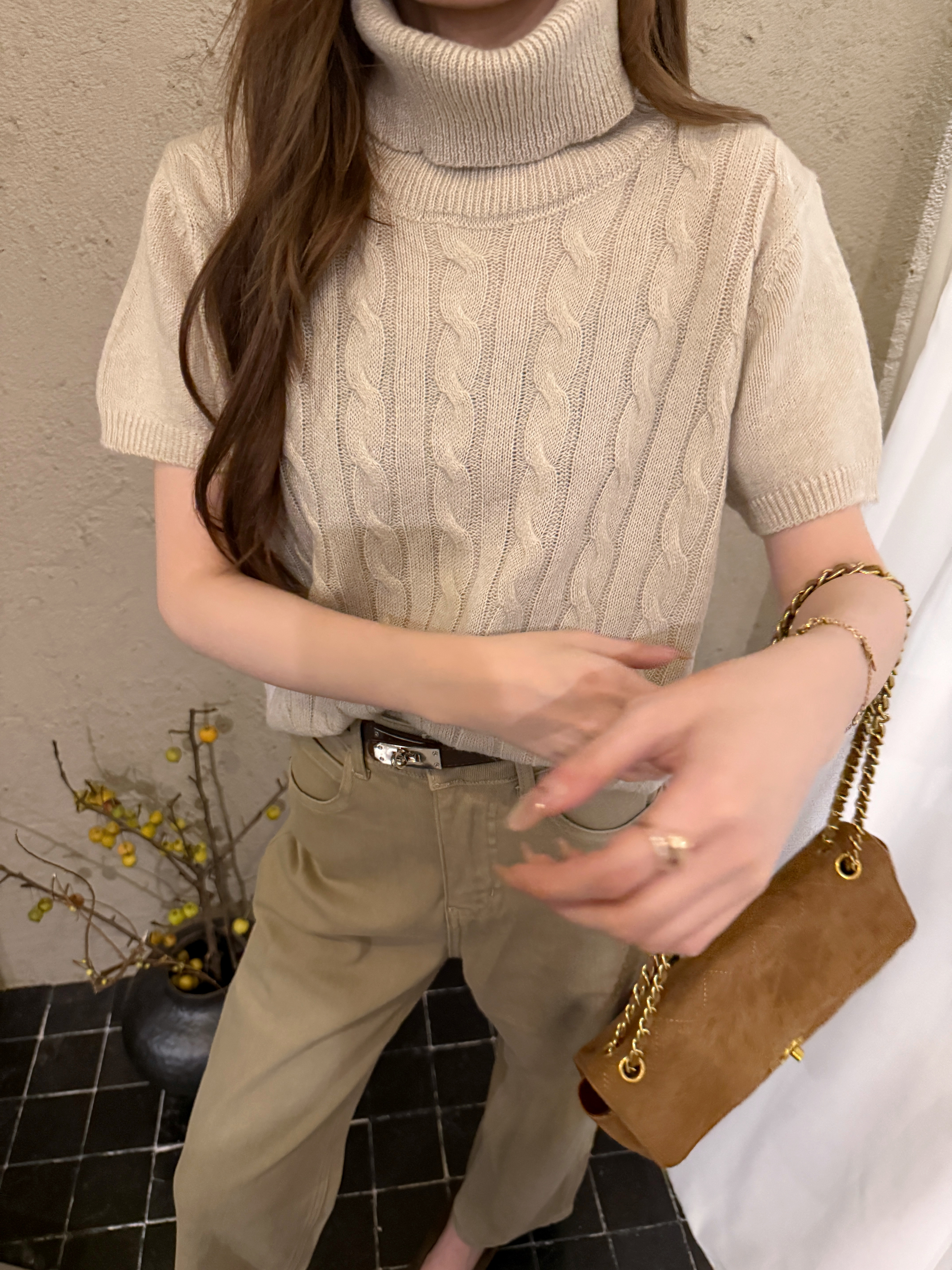2026秋季新款麻花高领针织套头羊毛毛衣女显瘦百搭短袖卡其色上衣