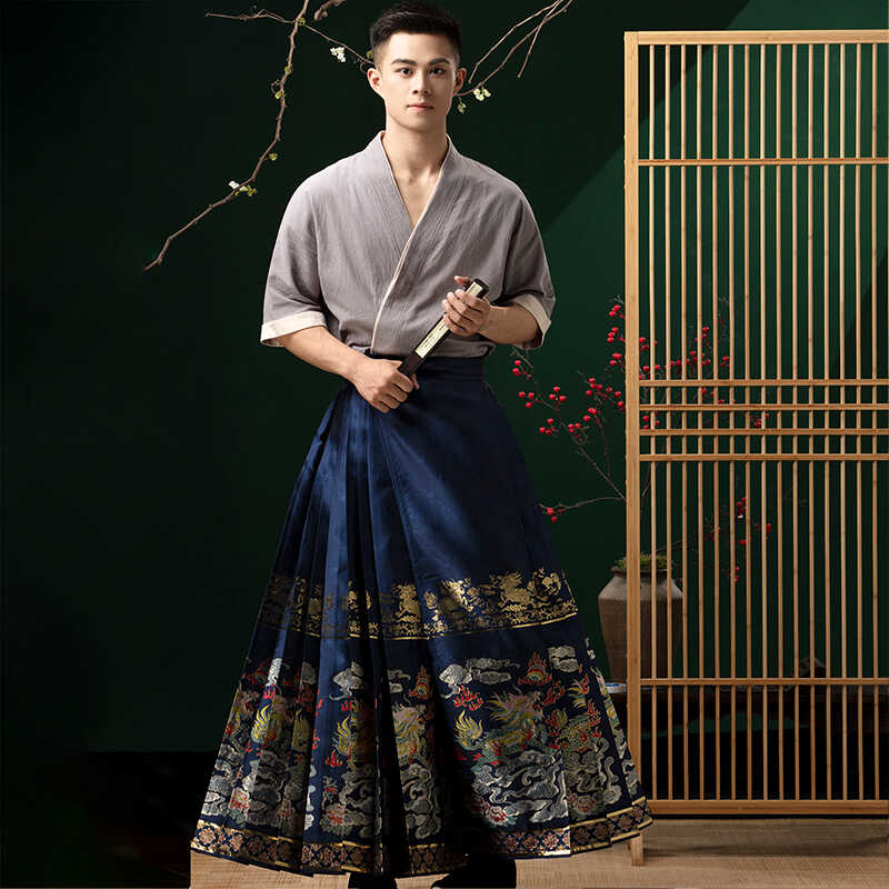 新中式马面裙汉服国风织金高级感