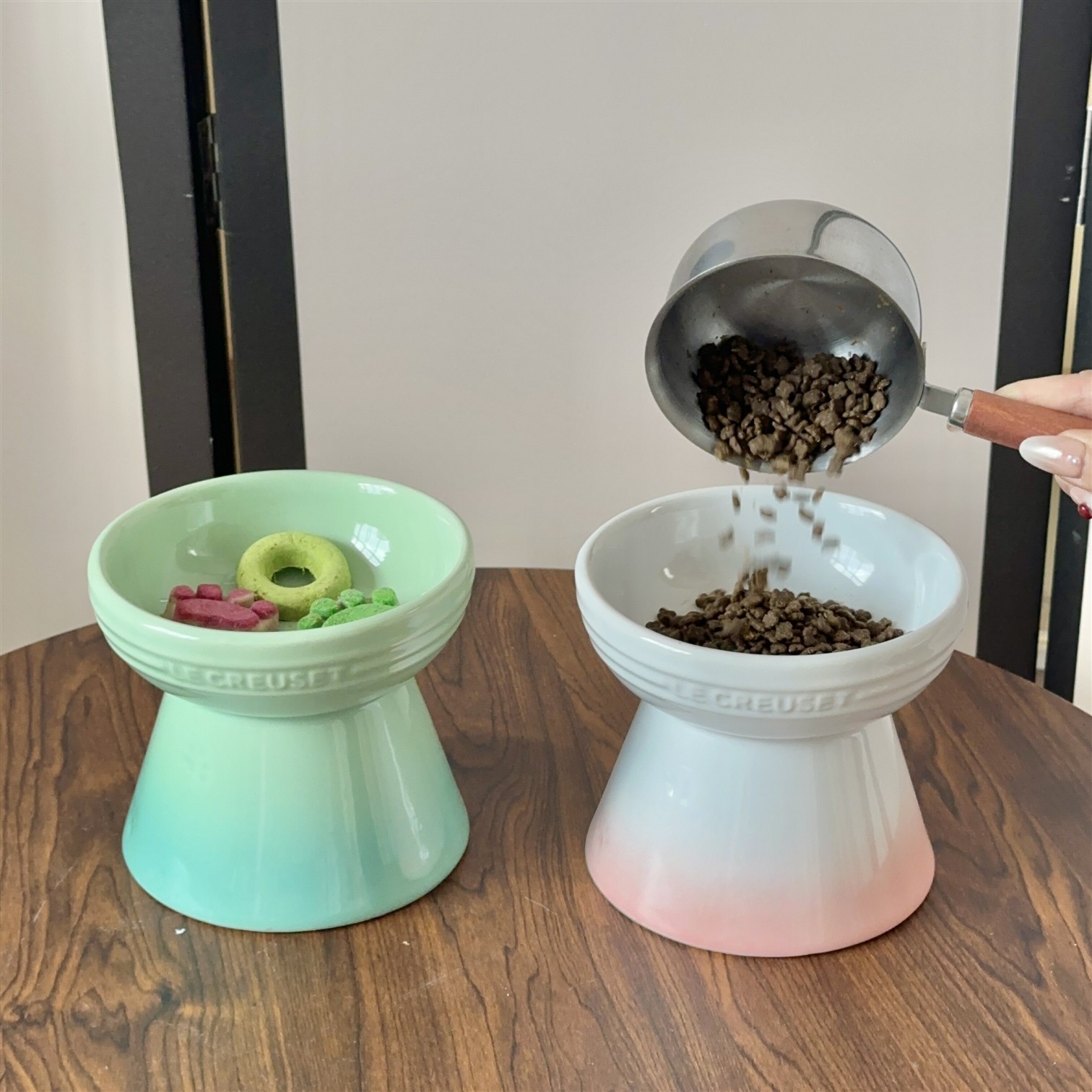 高脚平口陶瓷猫狗碗高脚水碗狗粮碗宠物碗宠物餐具釉下彩冻干猫粮