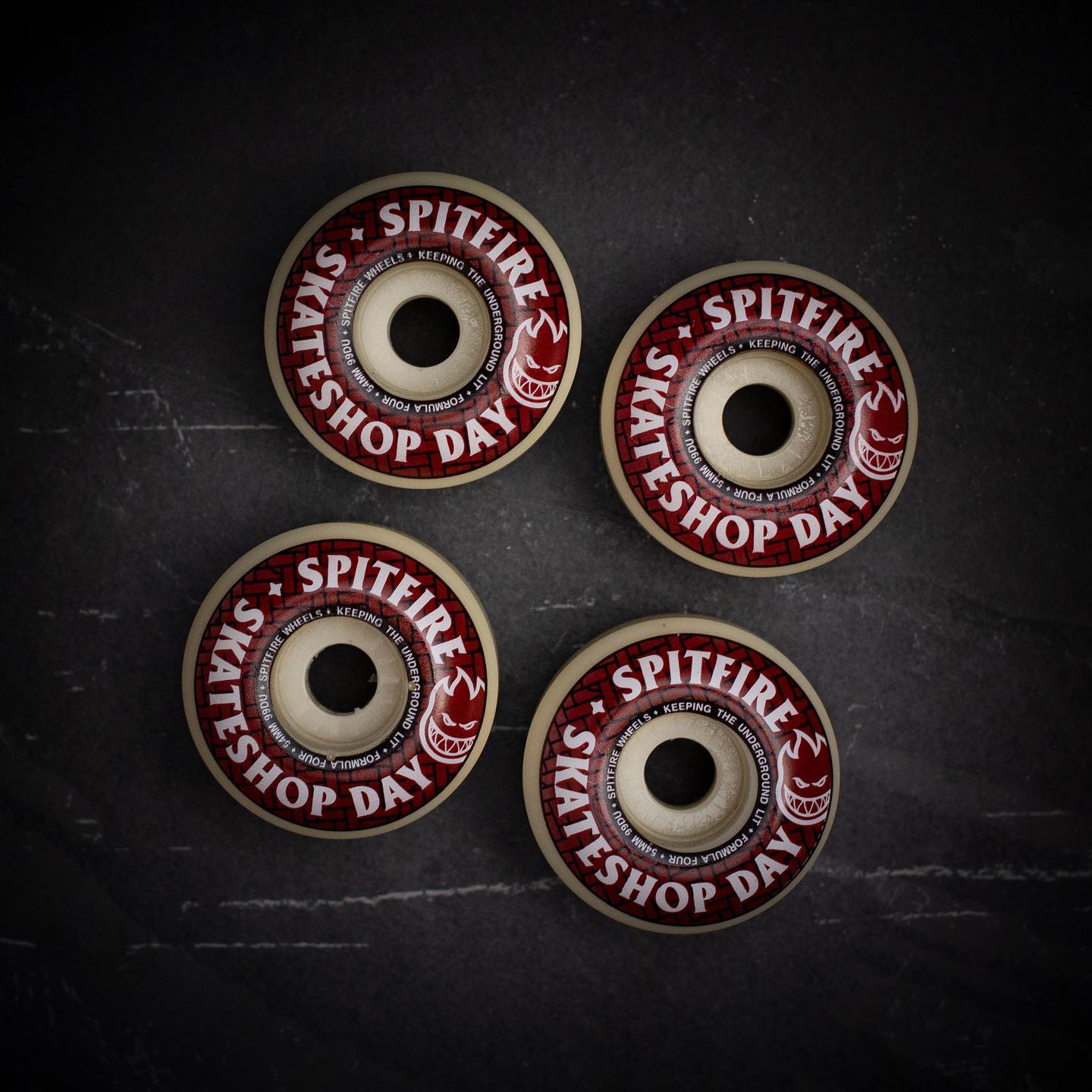 dbh美国小火人spitfiref4bones滑板双翘5234mm街式动作刷街轮子