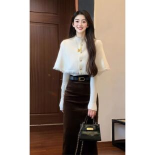 【店铺热销】今年流行漂亮套装裙女春季新款针织毛衣斗篷上衣灯芯