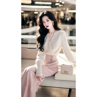 【店铺热销】2025春季新款一整套独特绝美女装小香风白色毛衣高腰