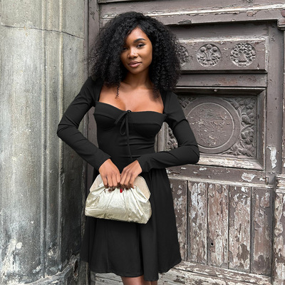 V-neck waist cinched long sleeved dress休闲V领收腰长袖连衣裙