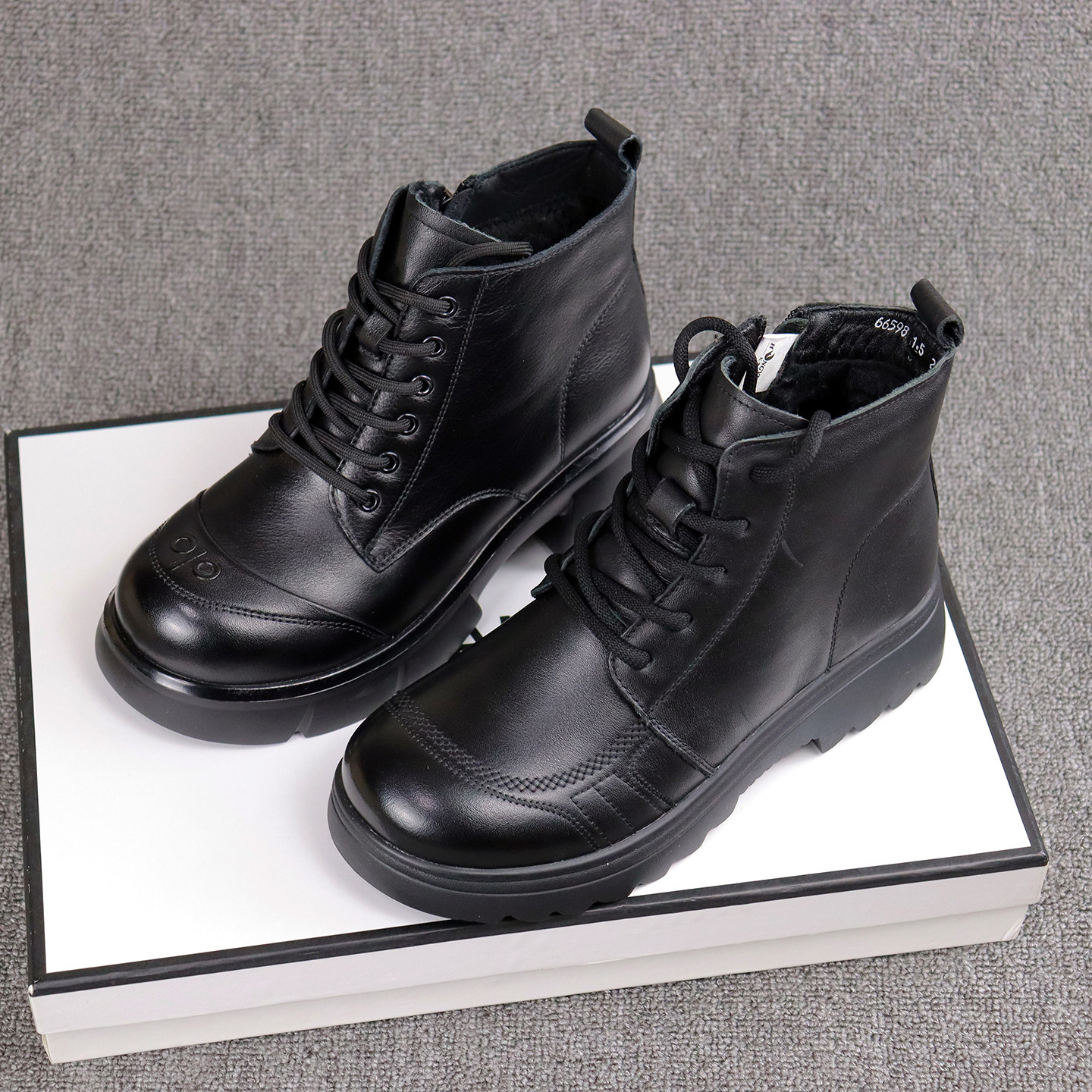 红依利女靴冬季新款牛皮加绒保暖棉靴英伦风轻便厚底舒适马丁短靴,女鞋,马丁靴,淘宝优惠券,粉丝福利购,淘宝优惠卷