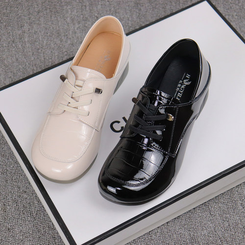 新款漆皮英伦风复古舒适深口单鞋