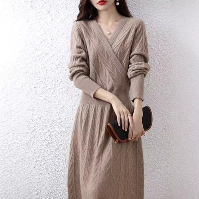 法式交叉V领100%纯羊毛针织裙女中长款裹胸连衣裙秋冬内搭裙子