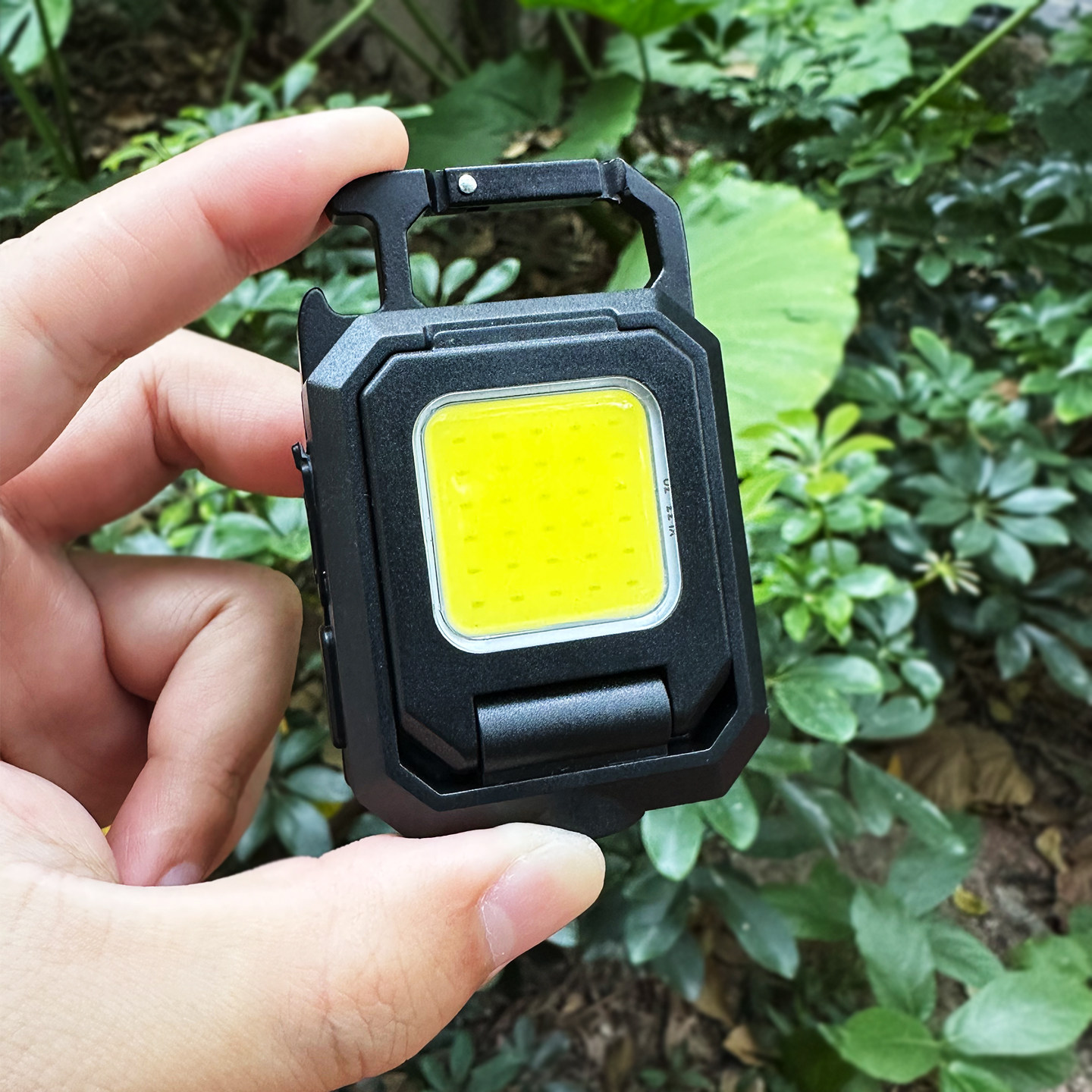 户外便携钥匙扣灯led照明灯超亮露营灯多功能应急灯充电超长续航