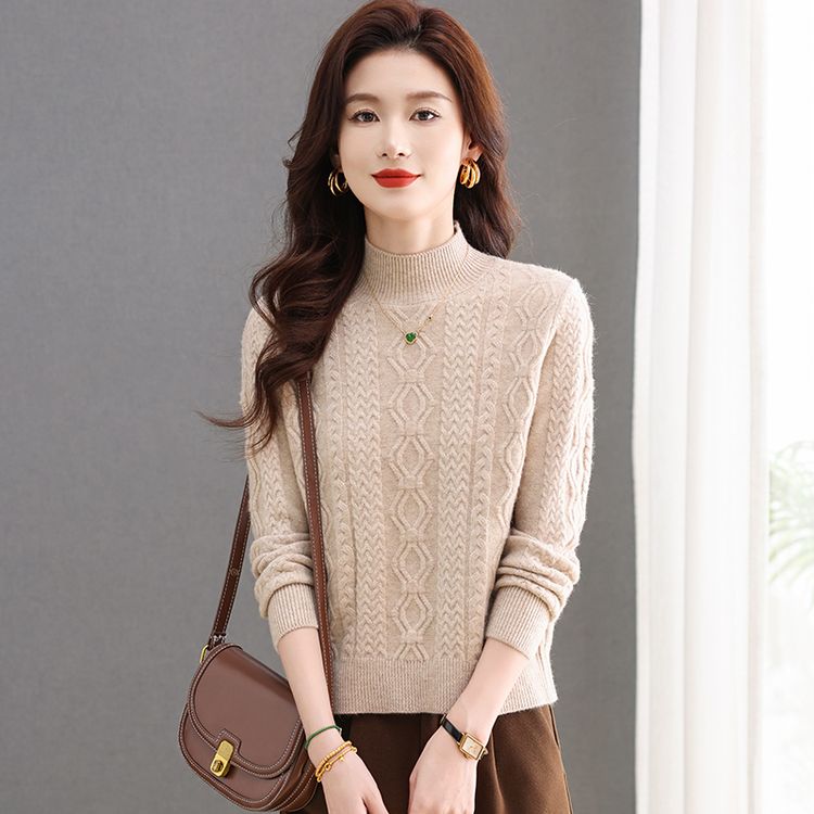 100%羊毛半高领绞花纹羊绒衫