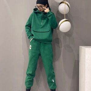 欧货高档秋冬款加绒加厚卫衣运动套装女时尚爆款遮肉减龄两件套