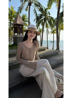 QIQI绮绮家~ 麻花编织V领针织开衫女88038【one by two】#3-21