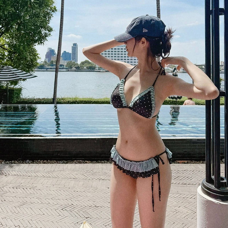 V领波点女士绝美泡温泉分体度假性感纯欲风泳衣女高级感2026新款