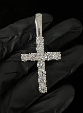 S925纯银莫桑钻十字架吊坠项链