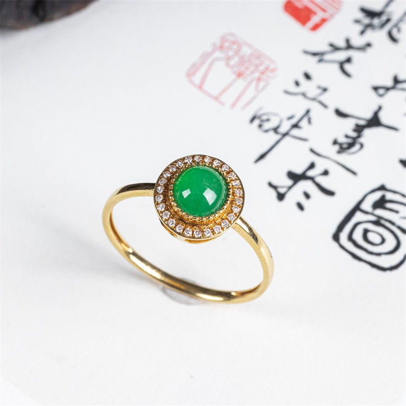 缅甸天然翡翠A货老坑冰种阳绿戒面戒指 女款时尚冰绿蛋面翡翠玉戒