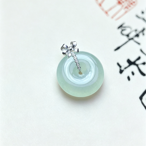 翠贵人冰种晴水平安扣吊坠18K