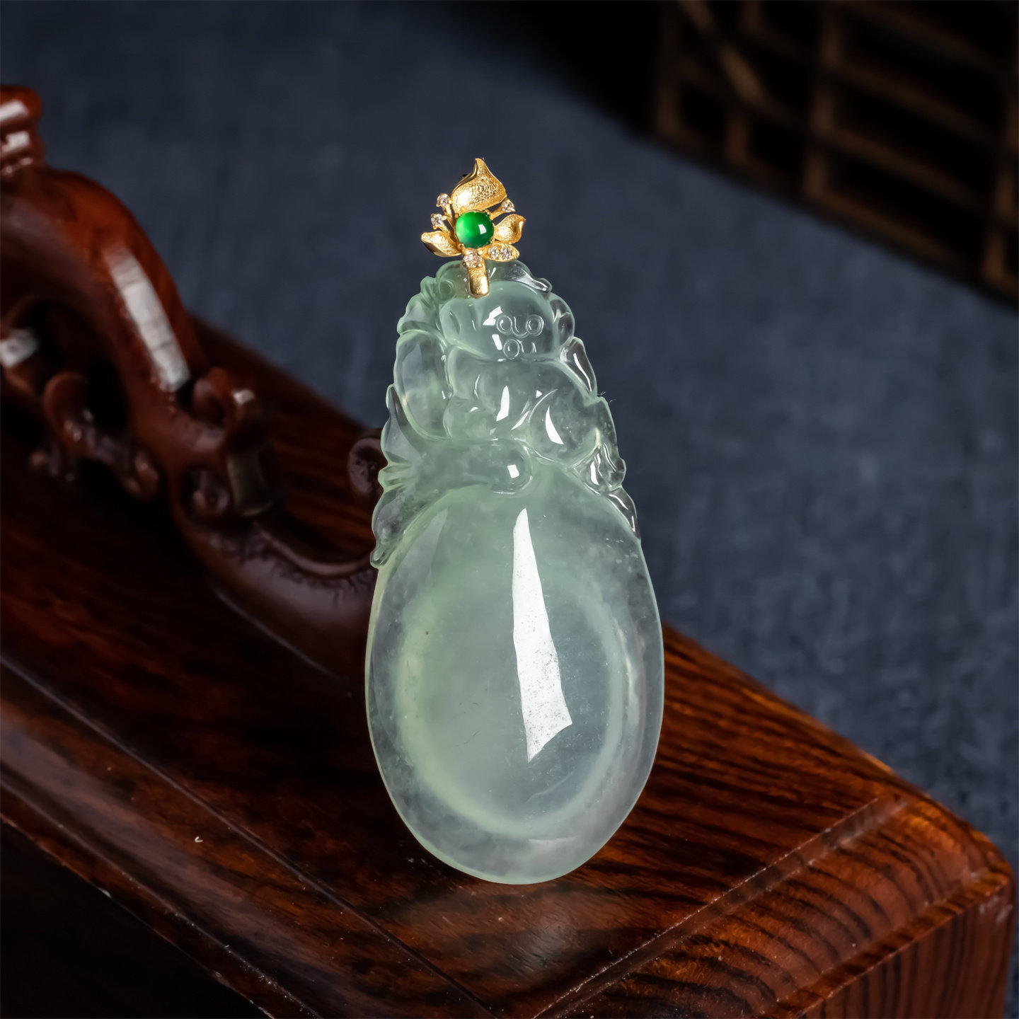 缅甸天然翡翠A货冰种油绿福瓜吊坠男女款18K冰透起光福在眼前挂件