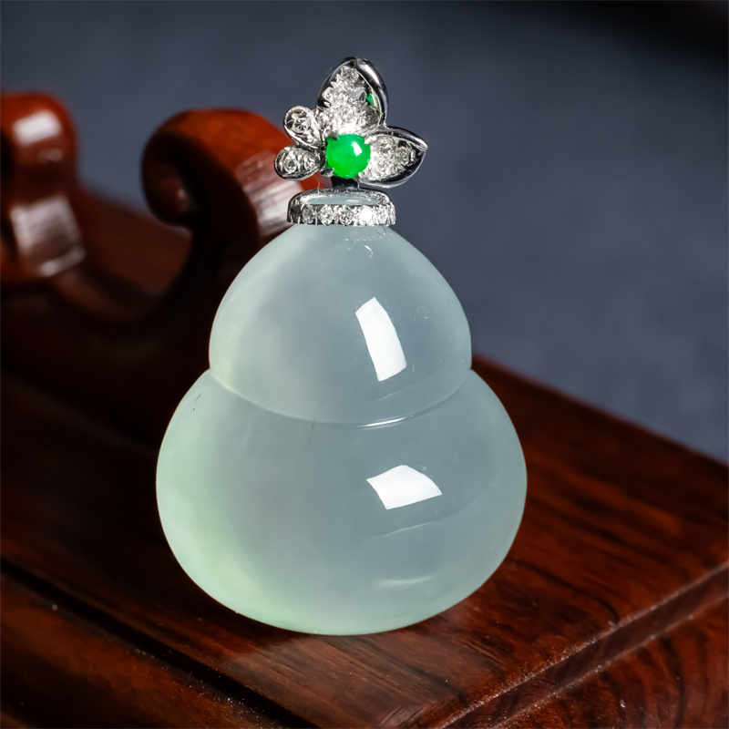 翠贵人18K冰种老坑葫芦翡翠吊坠