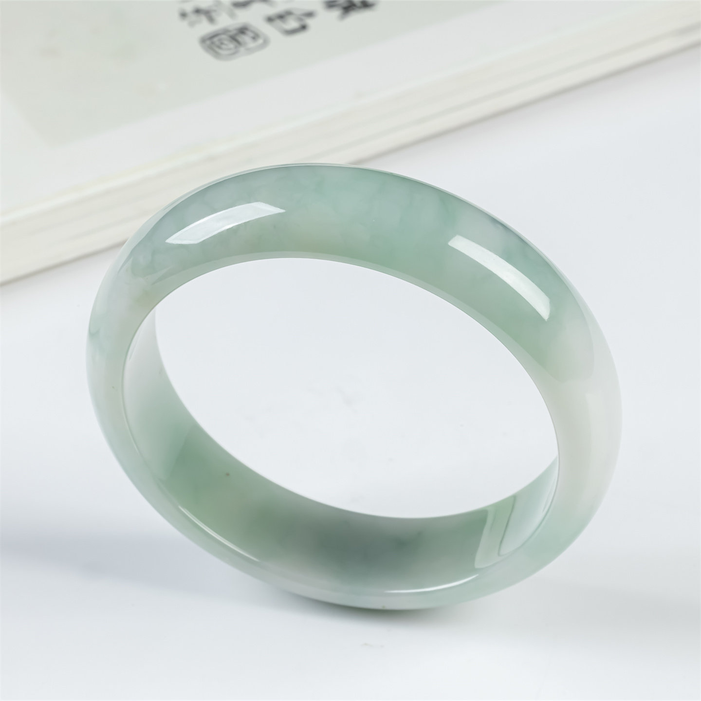 缅甸天然翡翠a货冰糯种飘花老坑58圈口翡翠手镯女款高档圆镯玉镯