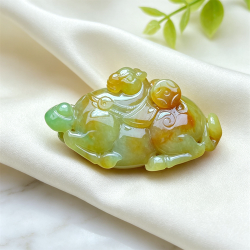 翠贵人冰糯老坑三彩生肖马吊坠