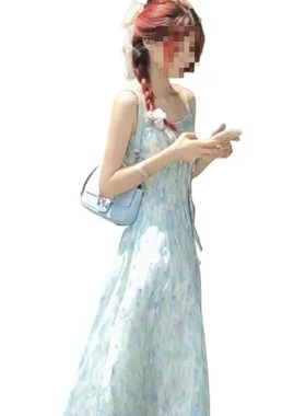 连衣裙碎花收腰甜美女小个子无袖蓝色夏季法式显瘦吊带长裙子新款