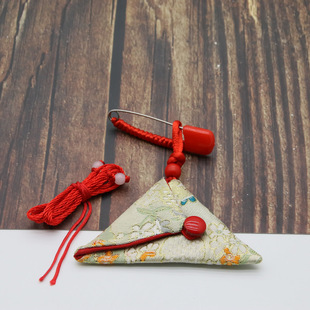 免缝三角平安符挂绳小锦囊空袋别针携带随身平安福古风小布袋