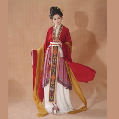 汉墨记二创复原仕女图神仙服