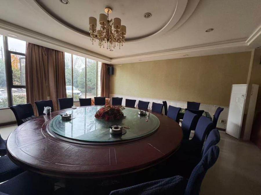 2月9日荆州乡政村的房屋建筑物、附属（构筑）物、森林资源资产及土地使用权网络拍卖公告