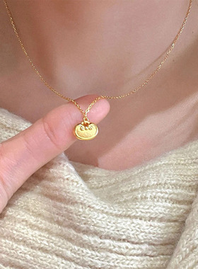 简约轻奢金色祥云小元宝吊坠可爱迷你小锁包项链女士款高级感颈链
