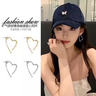 爱心素圈耳环小众圆脸显瘦耳饰方脸耳圈2024新款高级感耳饰