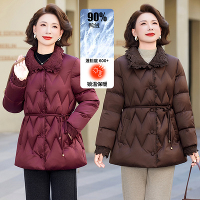 妈妈红色鸭绒羽绒服女士2025冬季新款中老年收腰翻领防风保暖外套