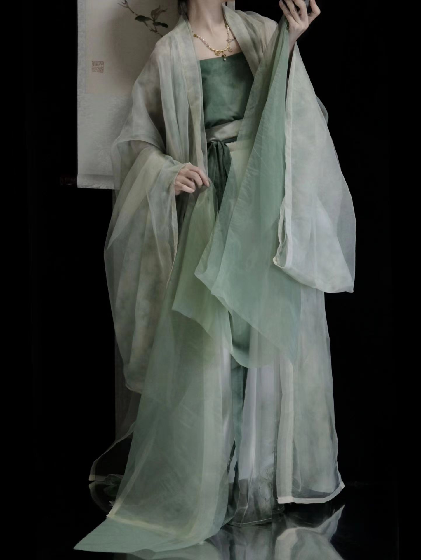 2023年新款清冷系宋制汉服