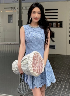 新款女装法式复古穿搭蓝色镂空立体重磅蕾丝气质显瘦高级感连衣裙