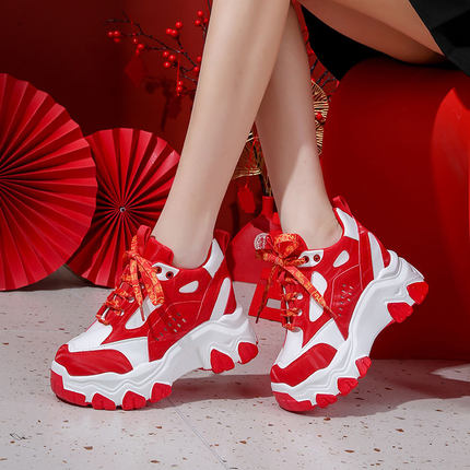 2025秋季新款7cm内增高女鞋厚底本命年红色老爹鞋百搭运动休闲鞋