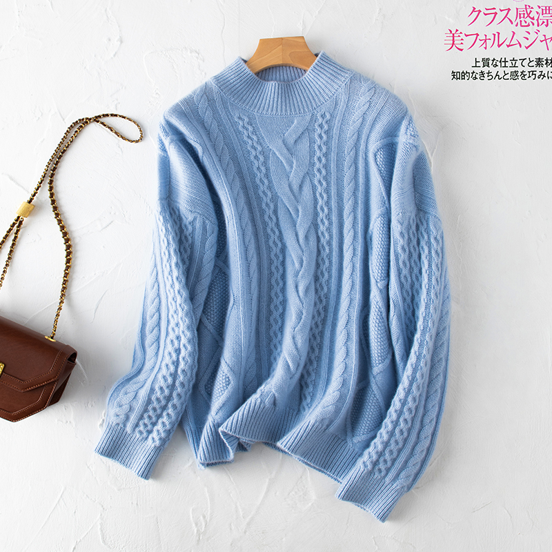 颜值担当！秋冬款半高领大麻花加厚羊绒衫短款显瘦宽松白色半毛衫