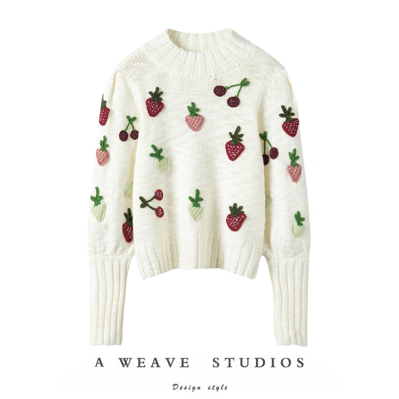 纯手工钩花草莓半高领羊绒衫女