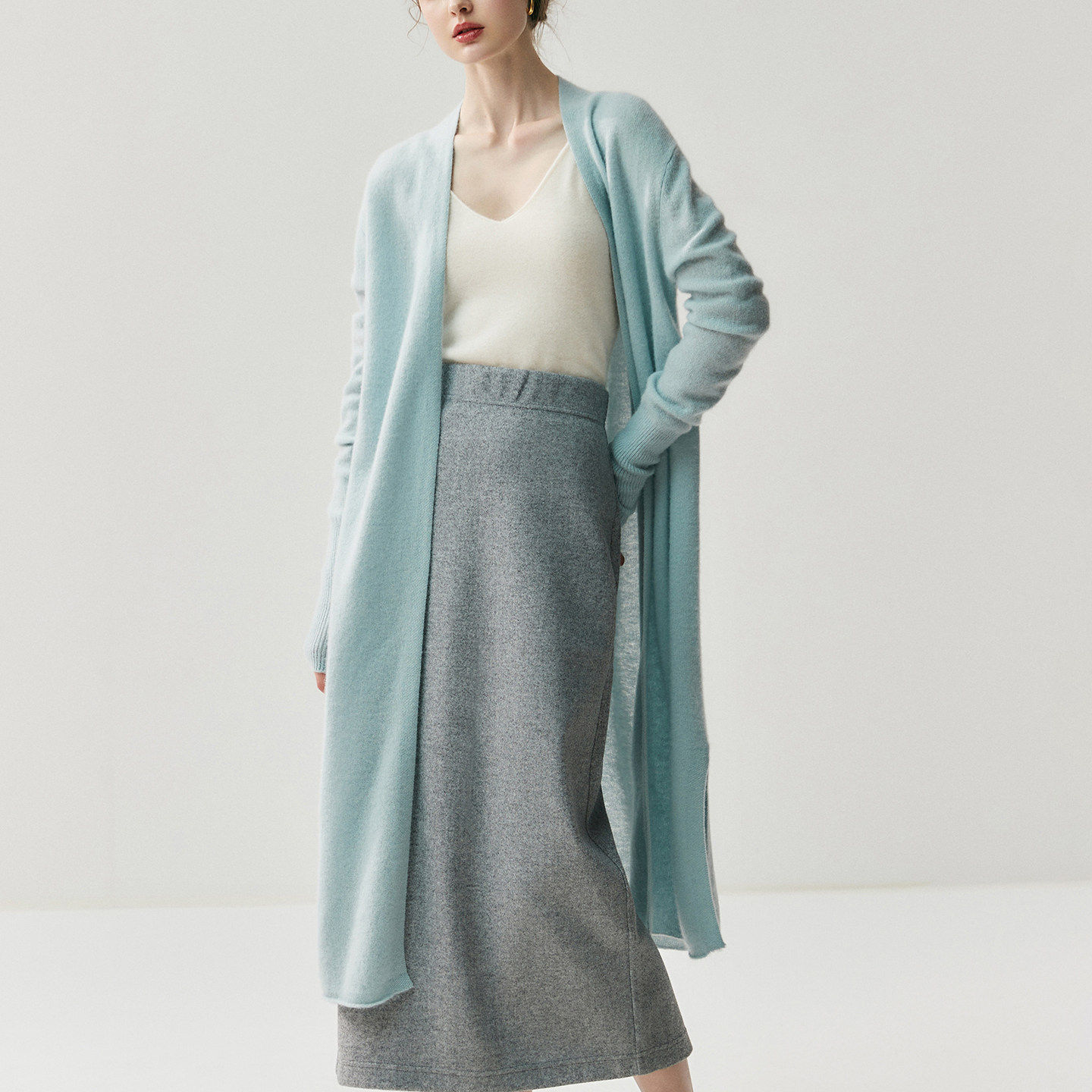 显瘦显高~气质中长款山羊绒针织开衫温柔毛衣外套秋冬女宽松蓝色