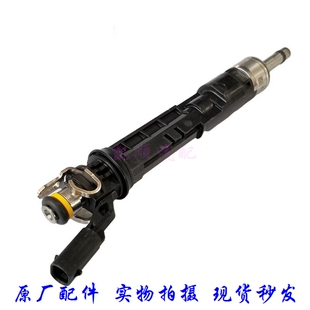 适用于奔驰喷油嘴GLB180 GLB200A180 A200A250 GLA250 M282喷油嘴
