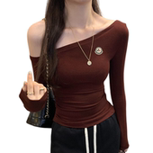 Hysan小狐狸斜肩修身 法式 Maison 型少女学生性感上衣通勤风甜美潮