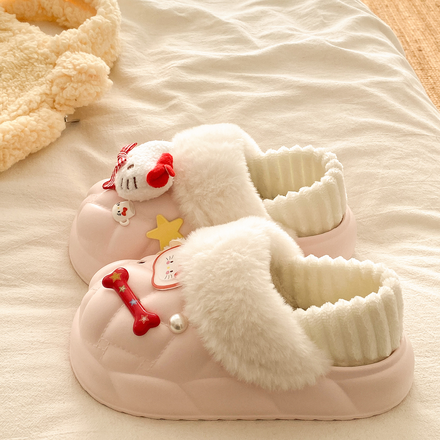 俏绘可爱猫咪骨头防水包跟棉拖鞋