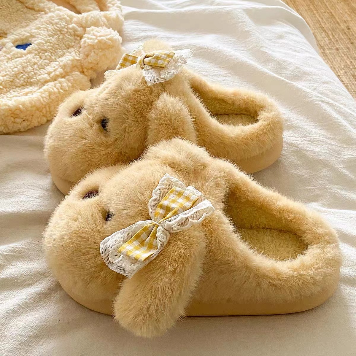 毛绒保暖可爱蝴蝶结狗狗棉拖鞋