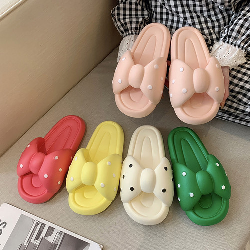 可爱蝴蝶结波点踩屎感厚底凉拖鞋